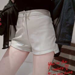 女裝 | 百搭單扣皮短褲
