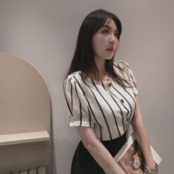 女裝 | 簍空針織開扣上衣