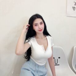 女裝 | 排釦螺紋腰圓弧罩杯上衣