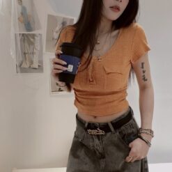 女裝 | V 扣修身上衣