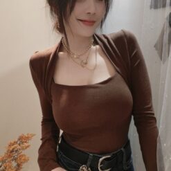 斜方肌小臉上衣 咖啡色