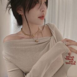 Alternative view of 女裝 | 打勾斜口領側扭結上衣