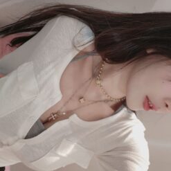小口袋開扣針織上衣 - 白
